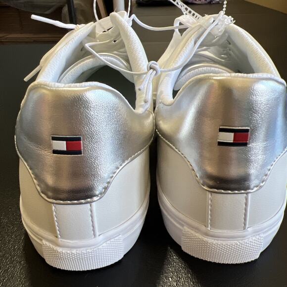 Tommy Hilfiger Sneakers Womens 11 White Twlyan Shoes Classic Preppy Twee NEW - Picture 3 of 7